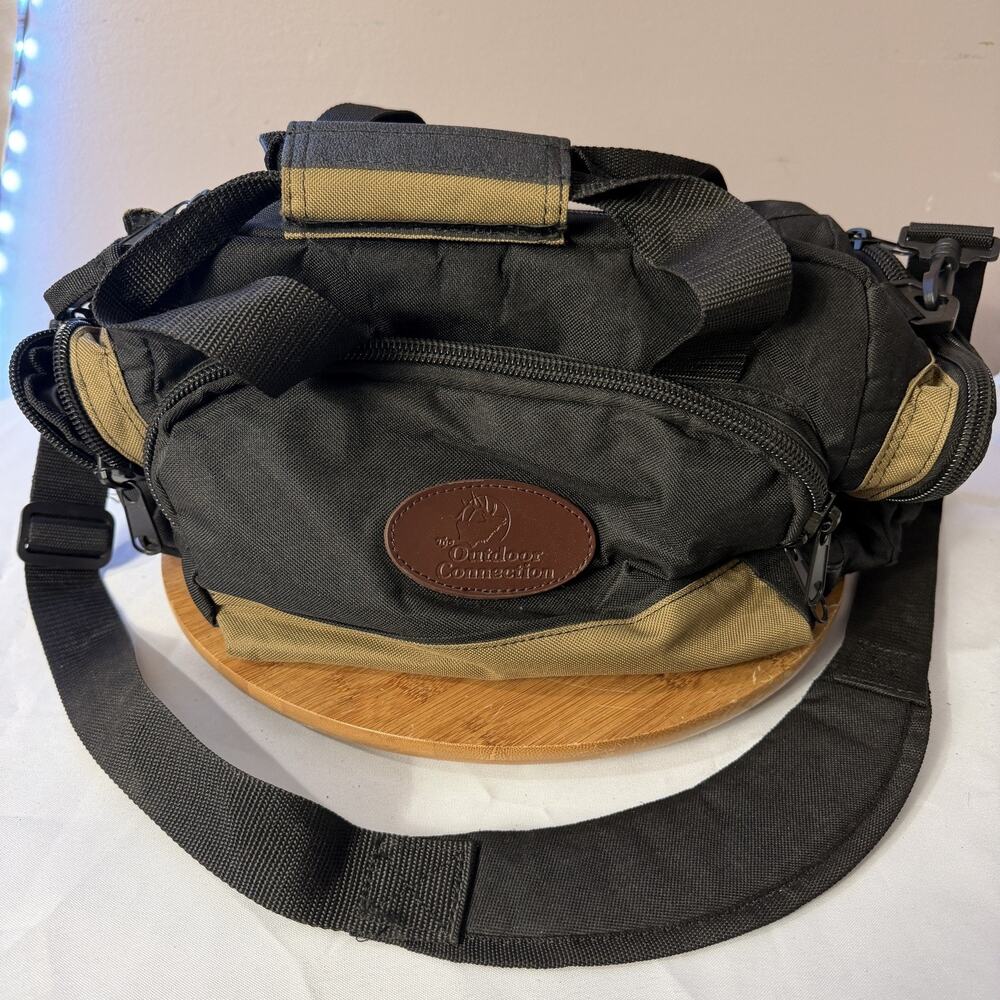 The outdoor connection BGRNG1-28110 Bag Range Deluxe Tan/Black